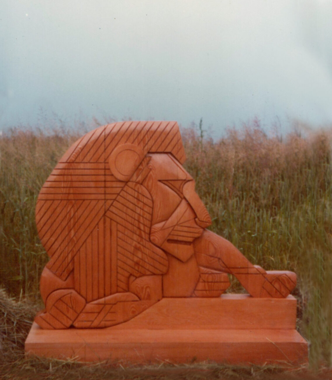 75 1978 leone scultura lignea